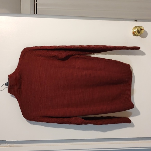 Young Men's Sky Blue Burgundy Sweater Size S/P - Picture 2 of 3